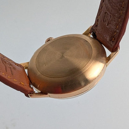 Omega Calibre 321 Chronograph | Solid 18K Gold | Ref. 101.010 | Recently Serviced