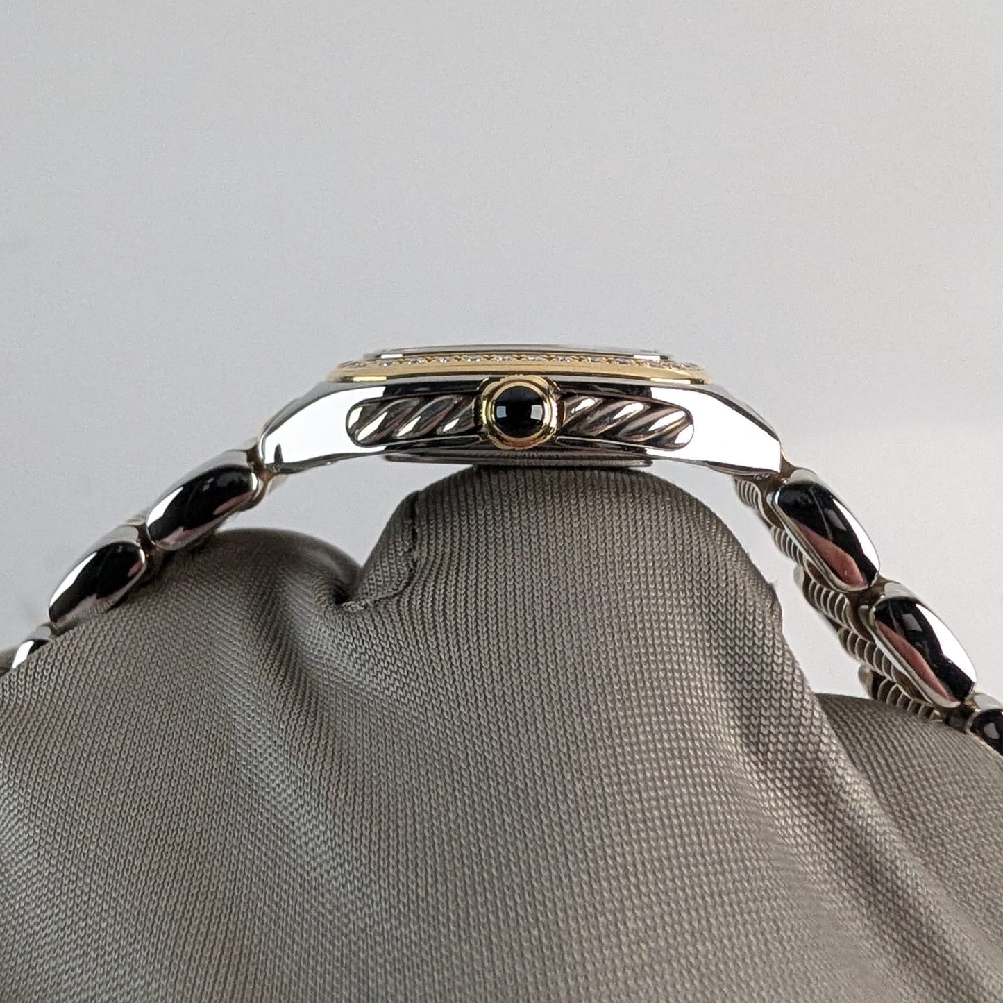 David Yurman Thoroughbred Ladies Watch | Diamond | Mother of Pearl | 25mm