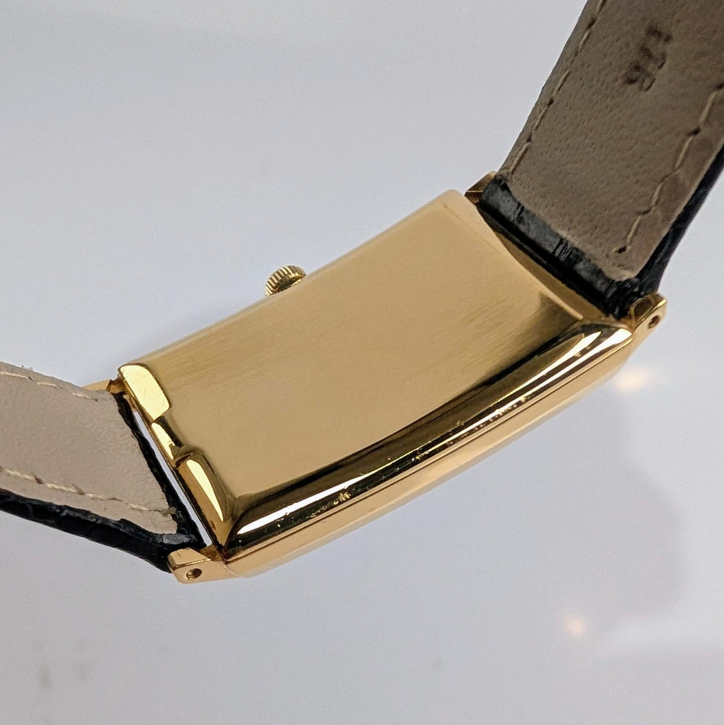 Omega De Ville Tank 18K Yellow Gold Unisex Watch