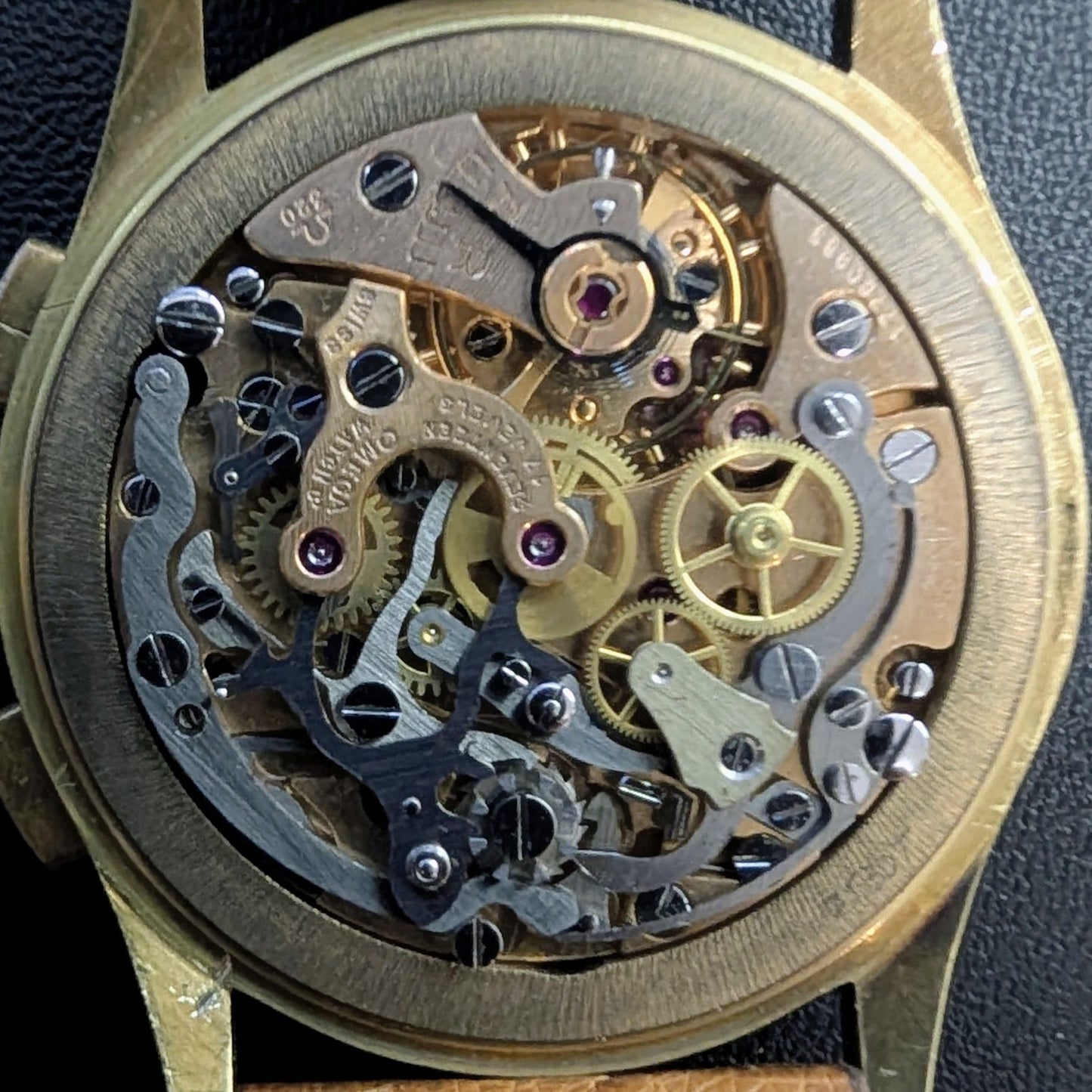 Omega Calibre 320 Chronograph Solid 18K Gold | Pulsations Dial | Ref. 101.002