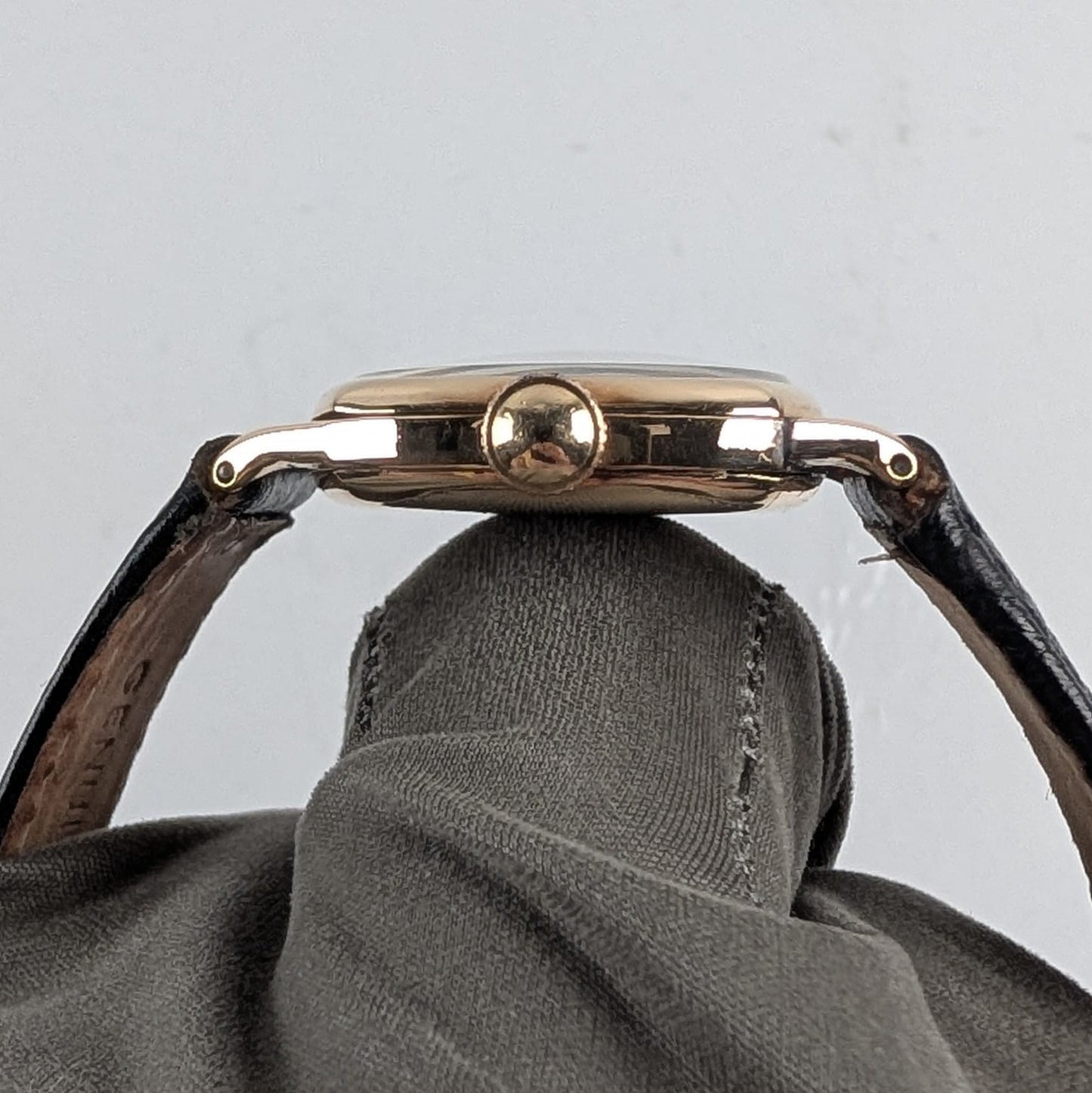 Rare Longines Wadsworth Solid 14K Yellow Gold Cushion Case Watch – 1940s