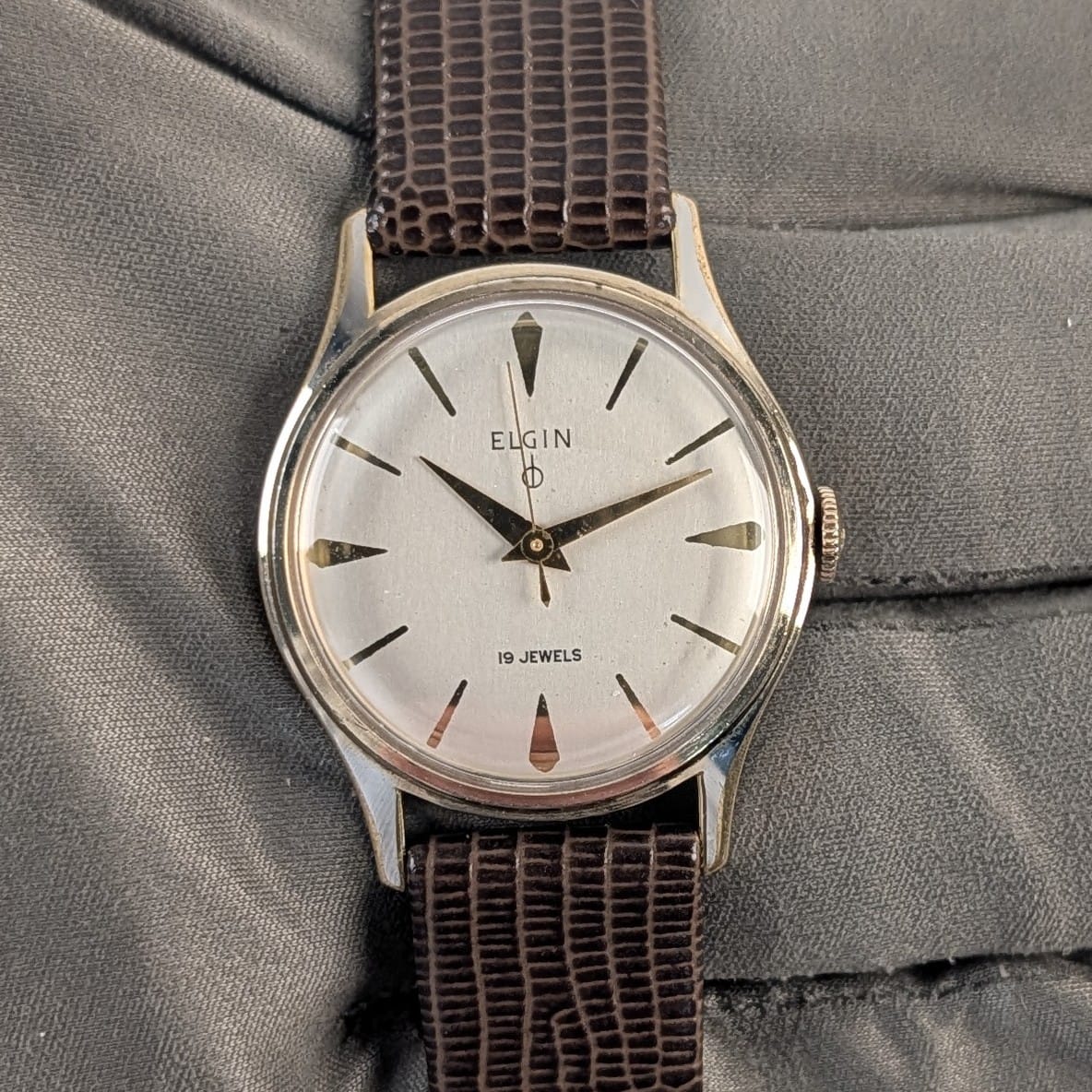 Vintage Elgin 19-Jewel Men's Wrist Watch