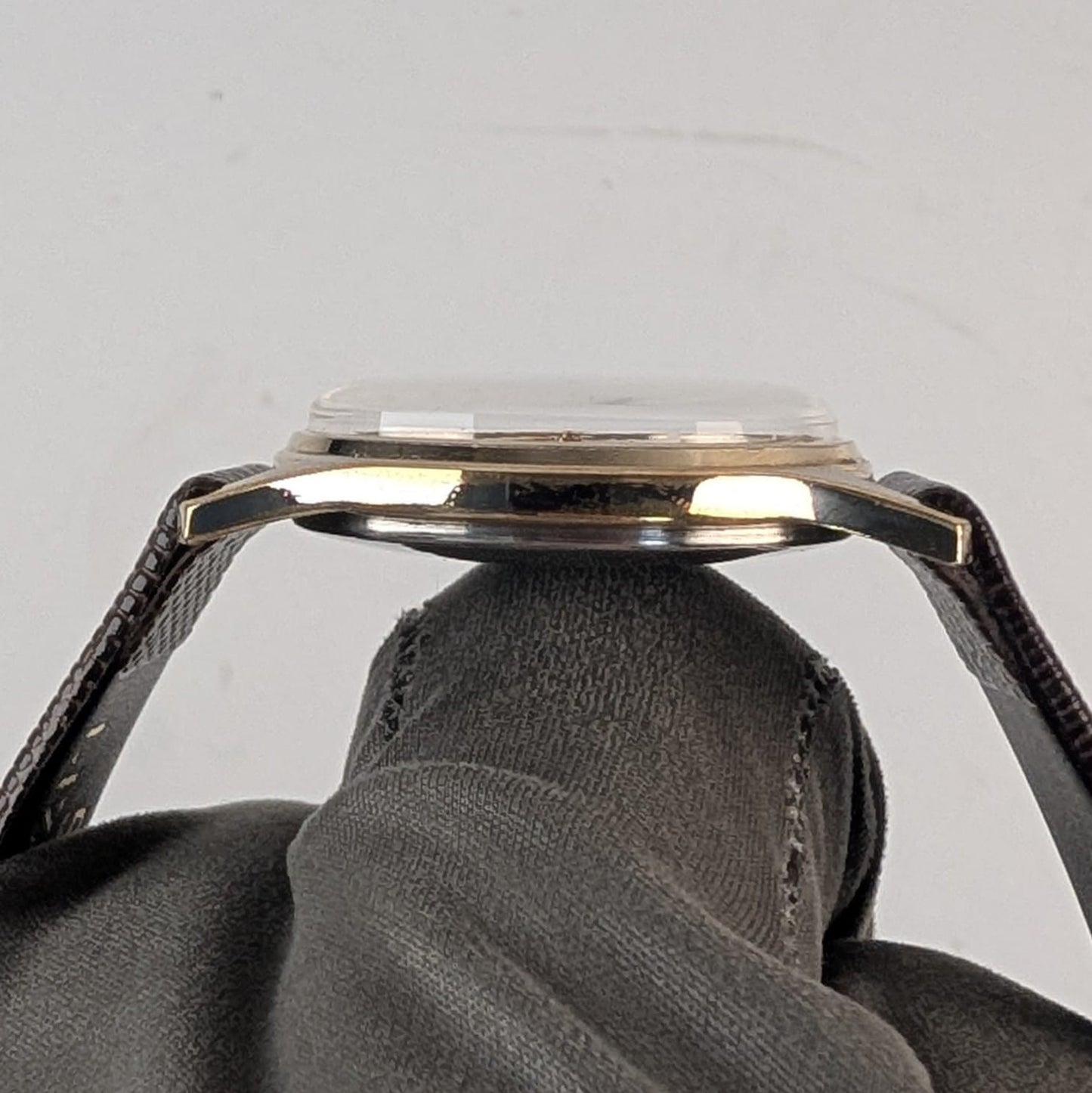 Vintage Elgin 19-Jewel Men's Wrist Watch