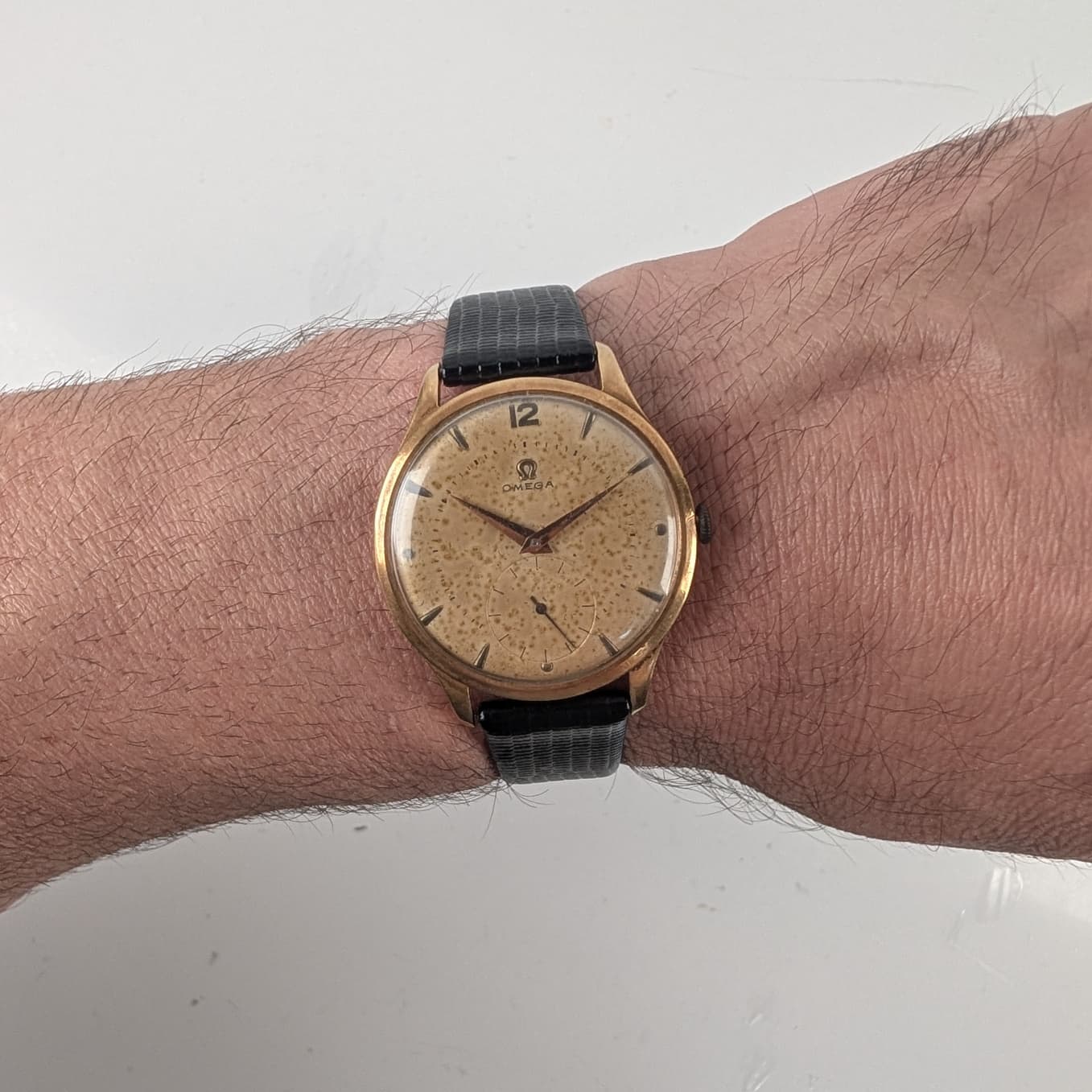 Omega Calibre 265 Vintage Men's Watch | Solid 18K Yellow Gold | Ref. 2609