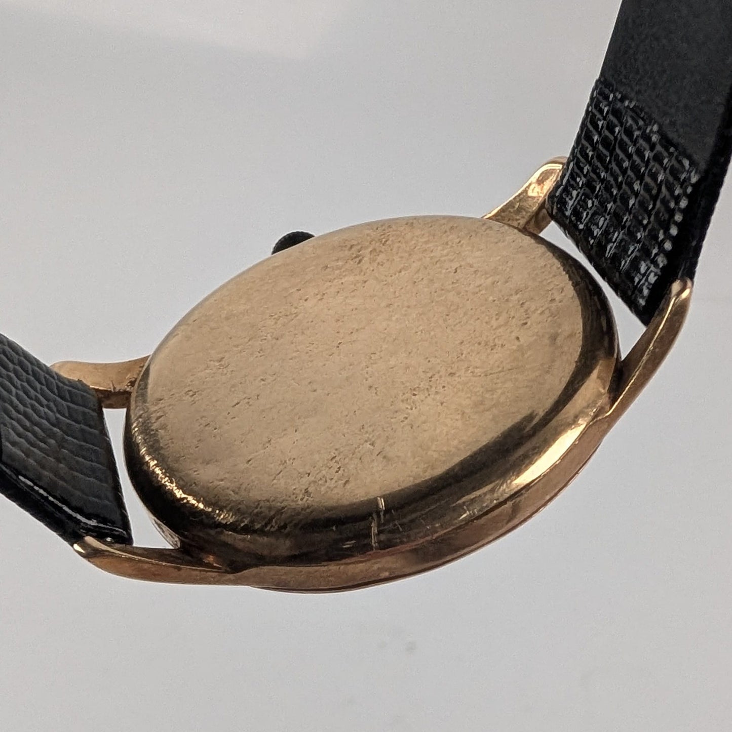 Omega Calibre 265 Vintage Men's Watch | Solid 18K Yellow Gold | Ref. 2609