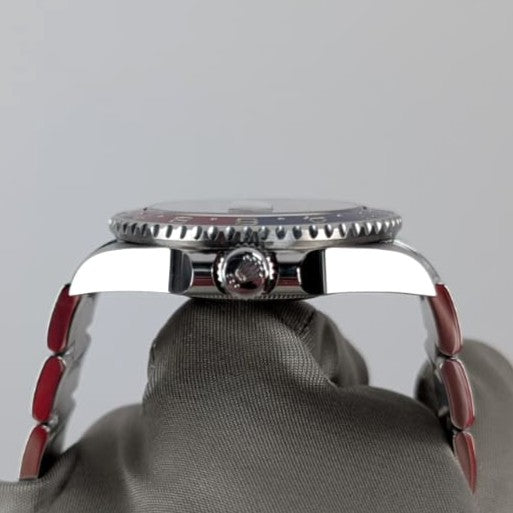Rolex GMT-Master II "Pepsi" 126710BLRO